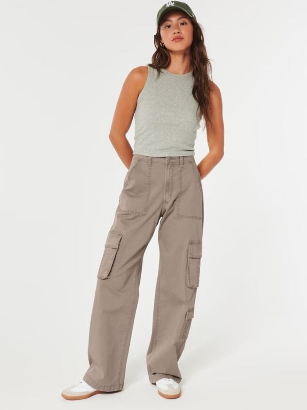*Light Tan* Hollister Ultra High Rise Baggy Cargo Pants Size 24-25 (000R)